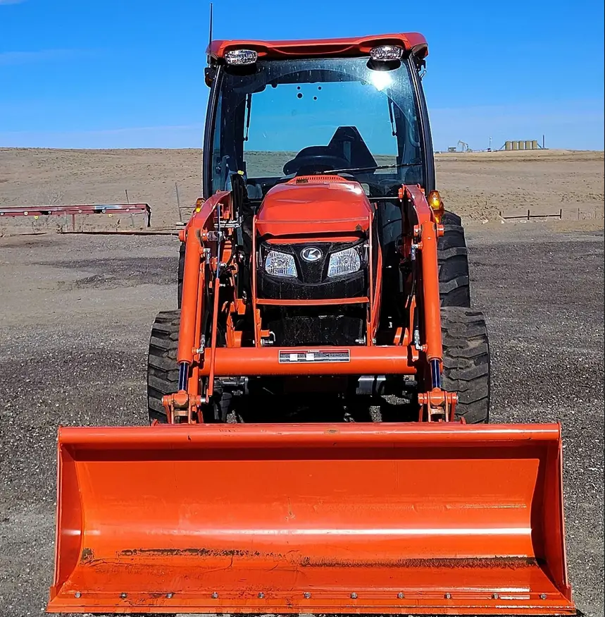 2023 Kubota MX5400HSTC MFWD tractor