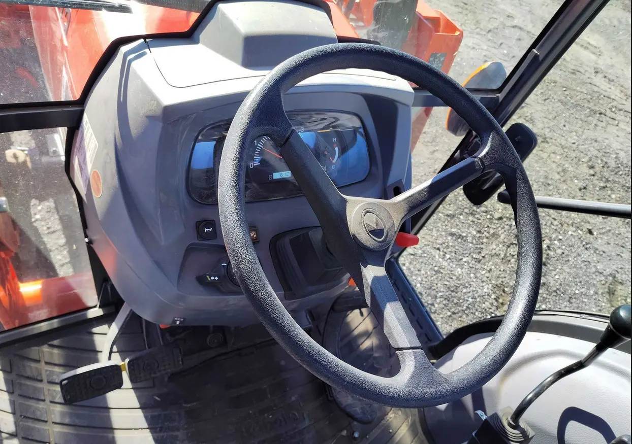 2023 Kubota MX5400HSTC MFWD tractor