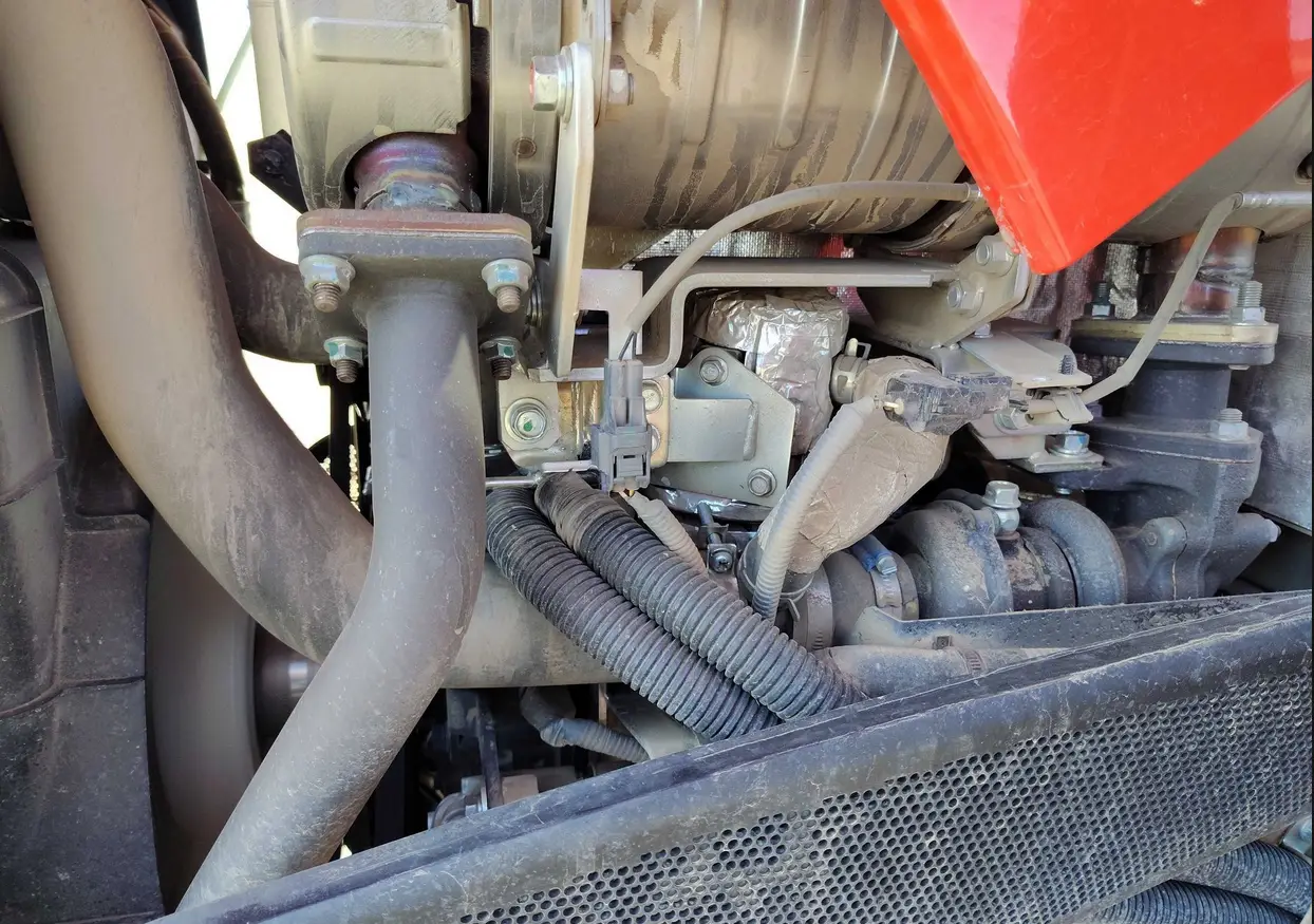 2023 Kubota MX5400HSTC MFWD tractor