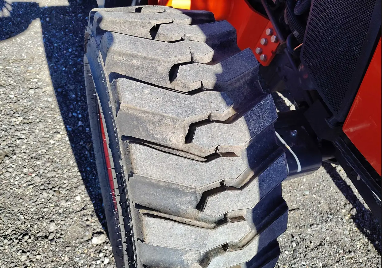 2023 Kubota MX5400HSTC MFWD tractor