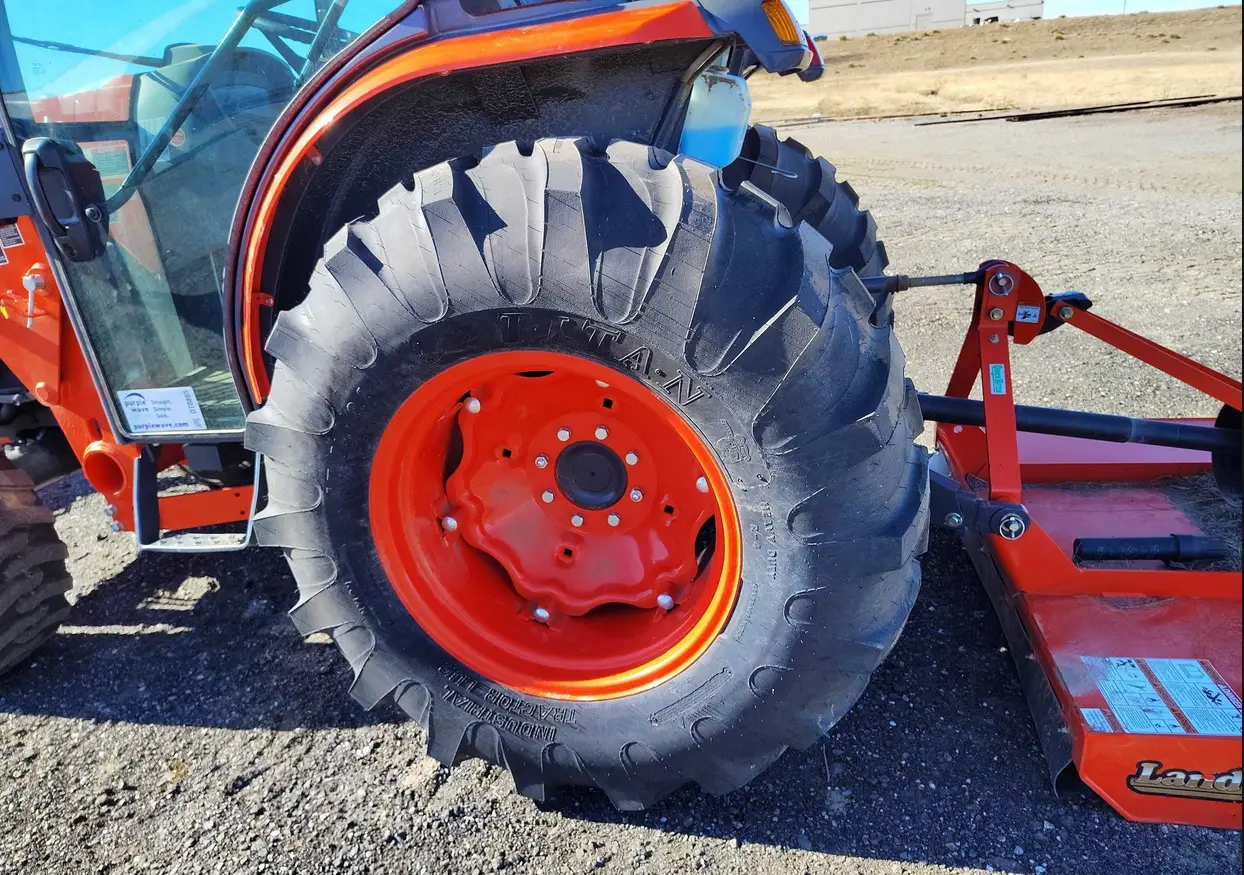 2023 Kubota MX5400HSTC MFWD tractor