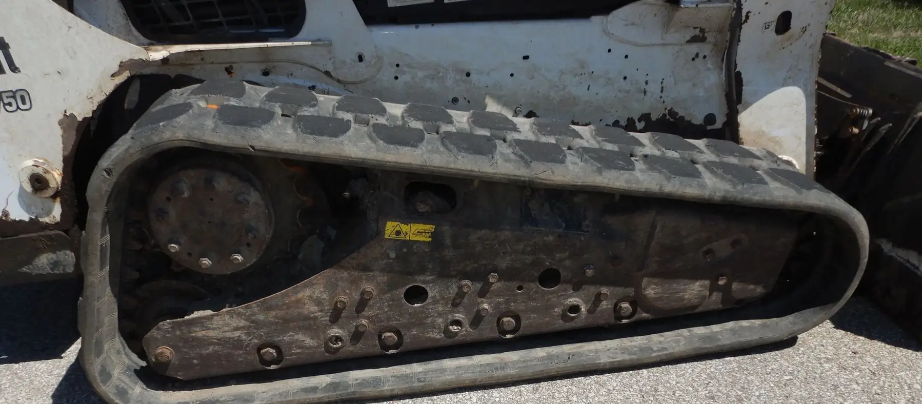 2014 Bobcat T750 tracked skid steer loader