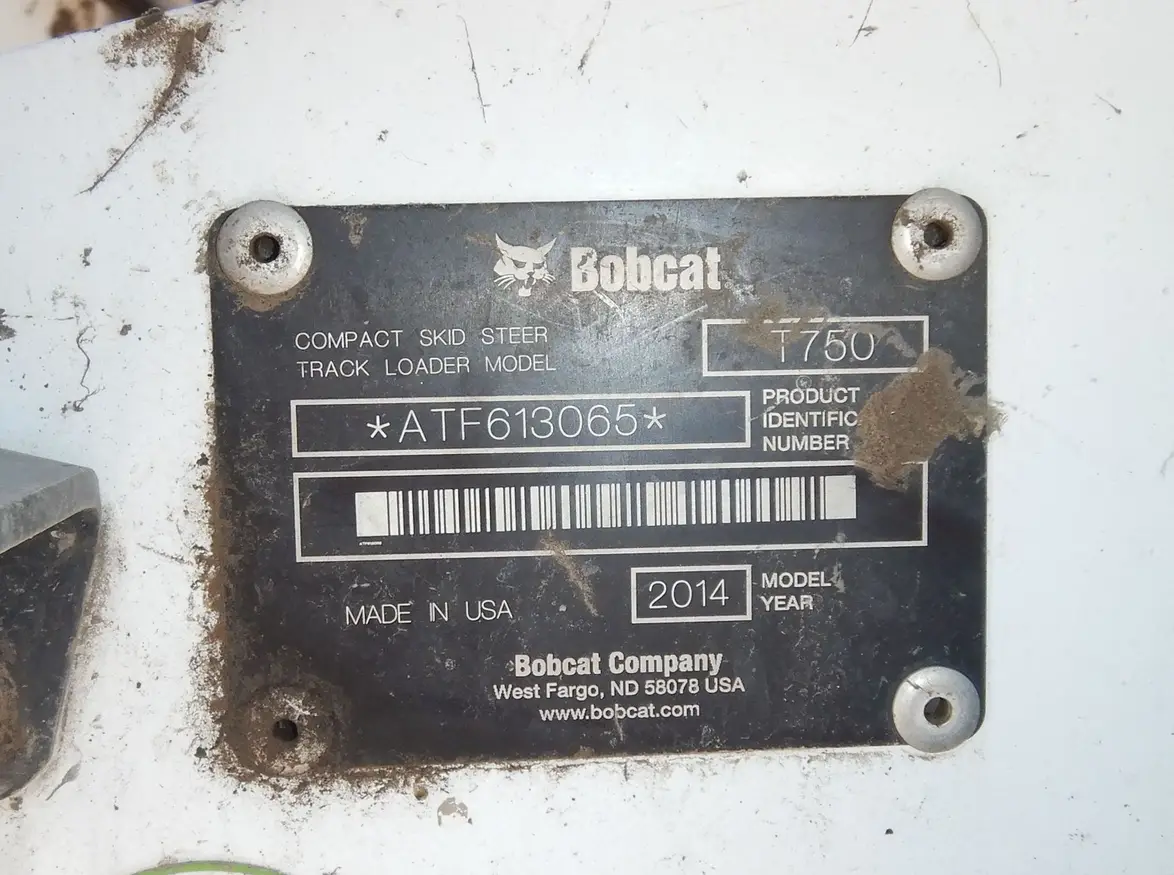 2014 Bobcat T750 tracked skid steer loader