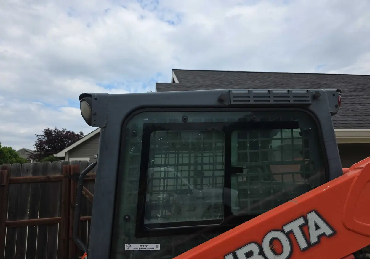 2016 Kubota SSV65 skid steer loader