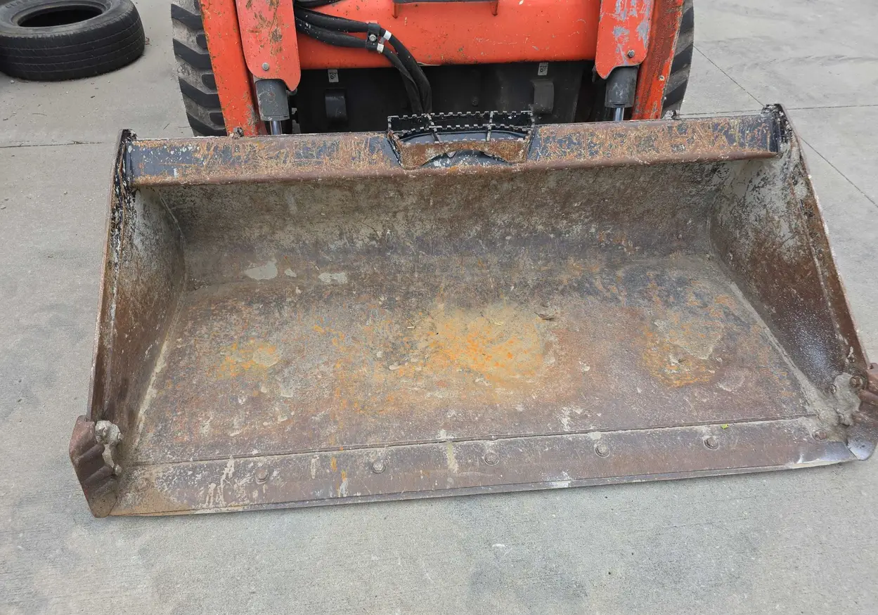 2016 Kubota SSV65 skid steer loader