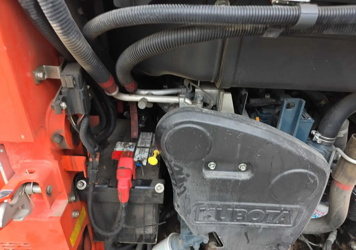 2016 Kubota SSV65 skid steer loader