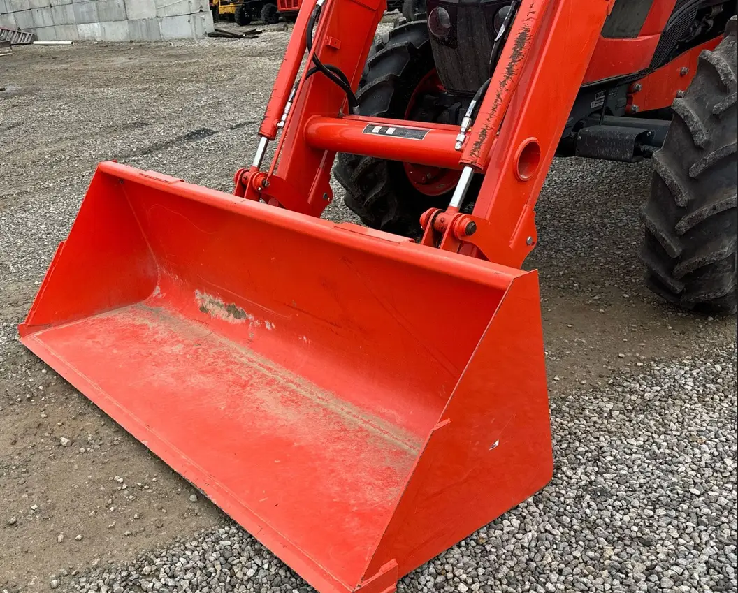 2022 Kubota M5 111D MFWD tractor