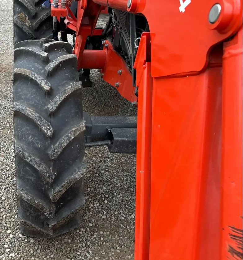 2022 Kubota M5 111D MFWD tractor
