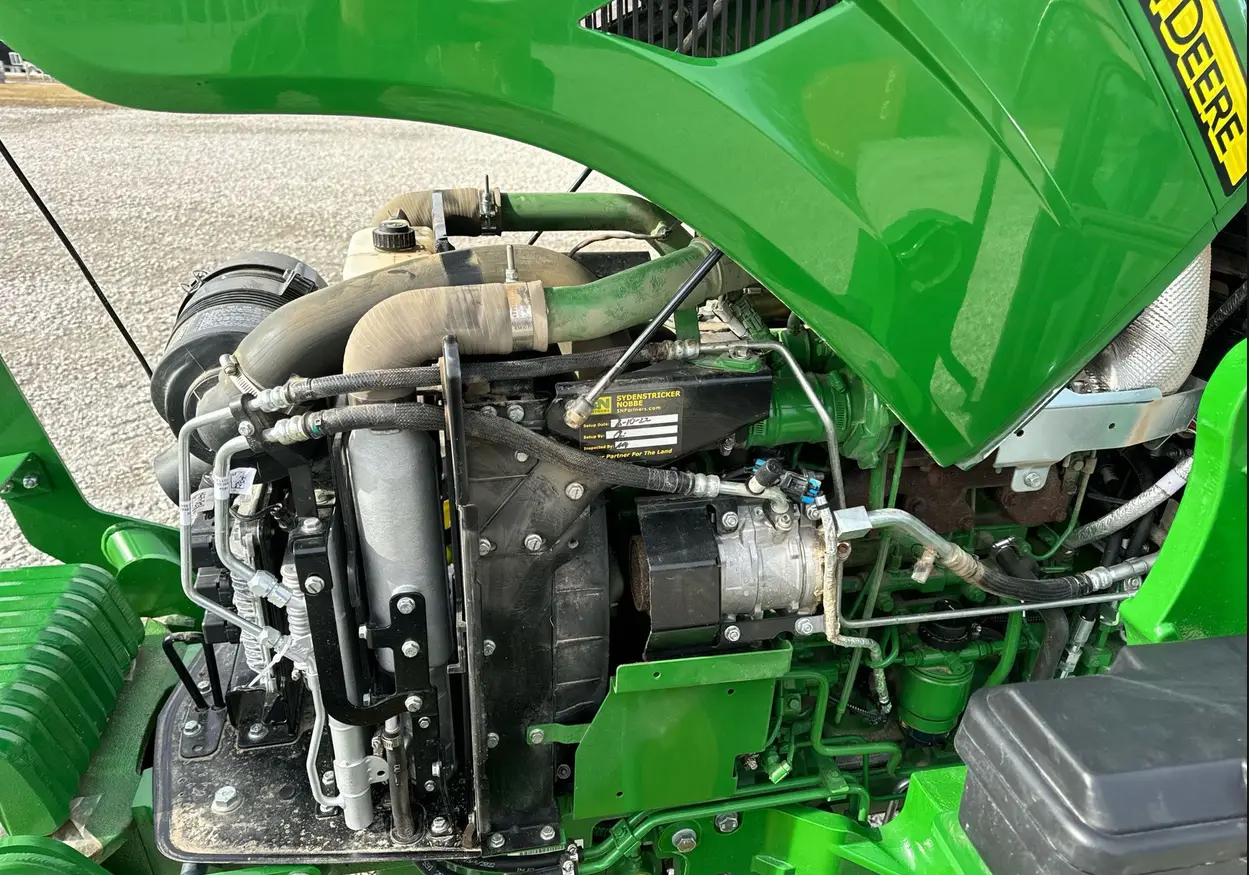 2022 John Deere 5075E MFWD tractor