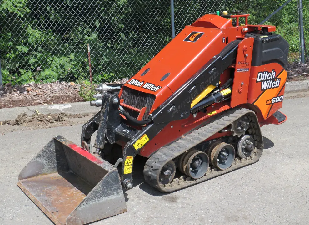 2020 Ditch Witch SK600 Ride On Tracked Skid Steer Loader Aux Hyd Diesel