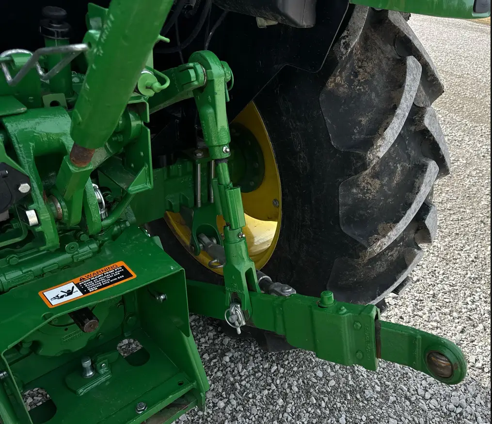 2022 John Deere 5075E MFWD tractor