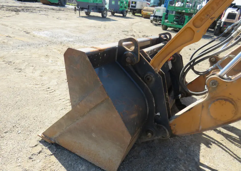 2016 Case 580 Super N 4WD Loader Backhoe Enclosed Bucket