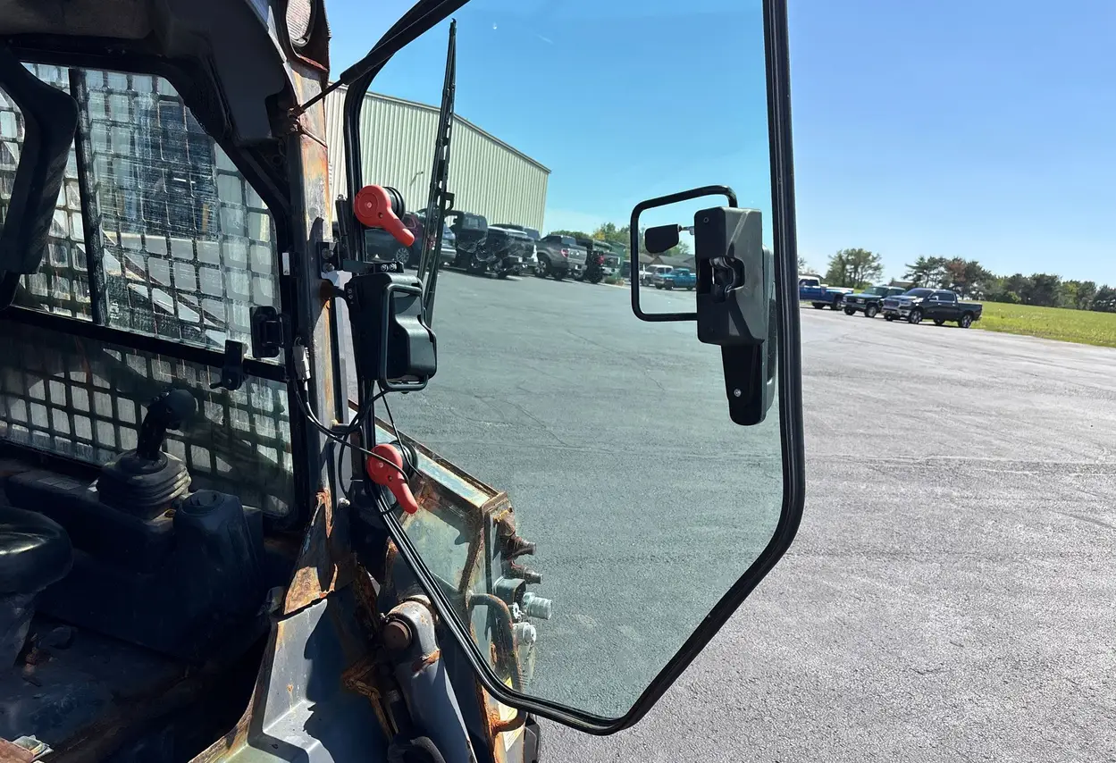 2020 John Deere 318G skid steer loader