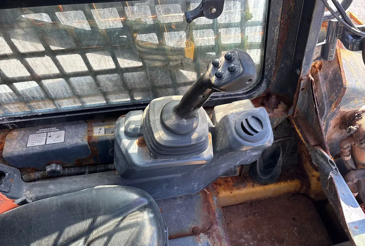 2020 John Deere 318G skid steer loader