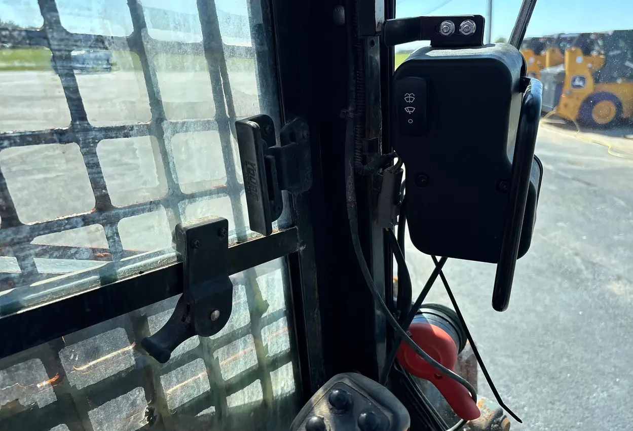 2020 John Deere 318G skid steer loader
