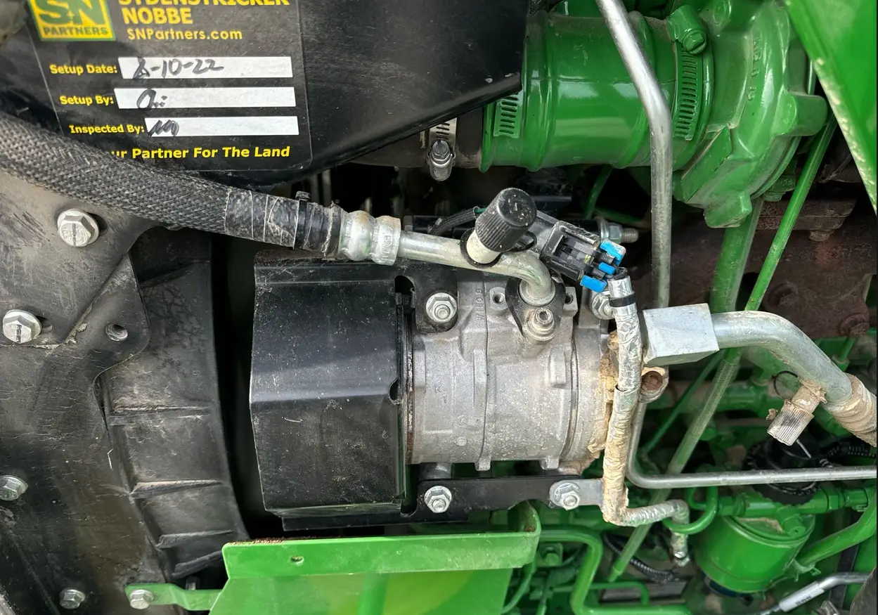 2022 John Deere 5075E MFWD tractor