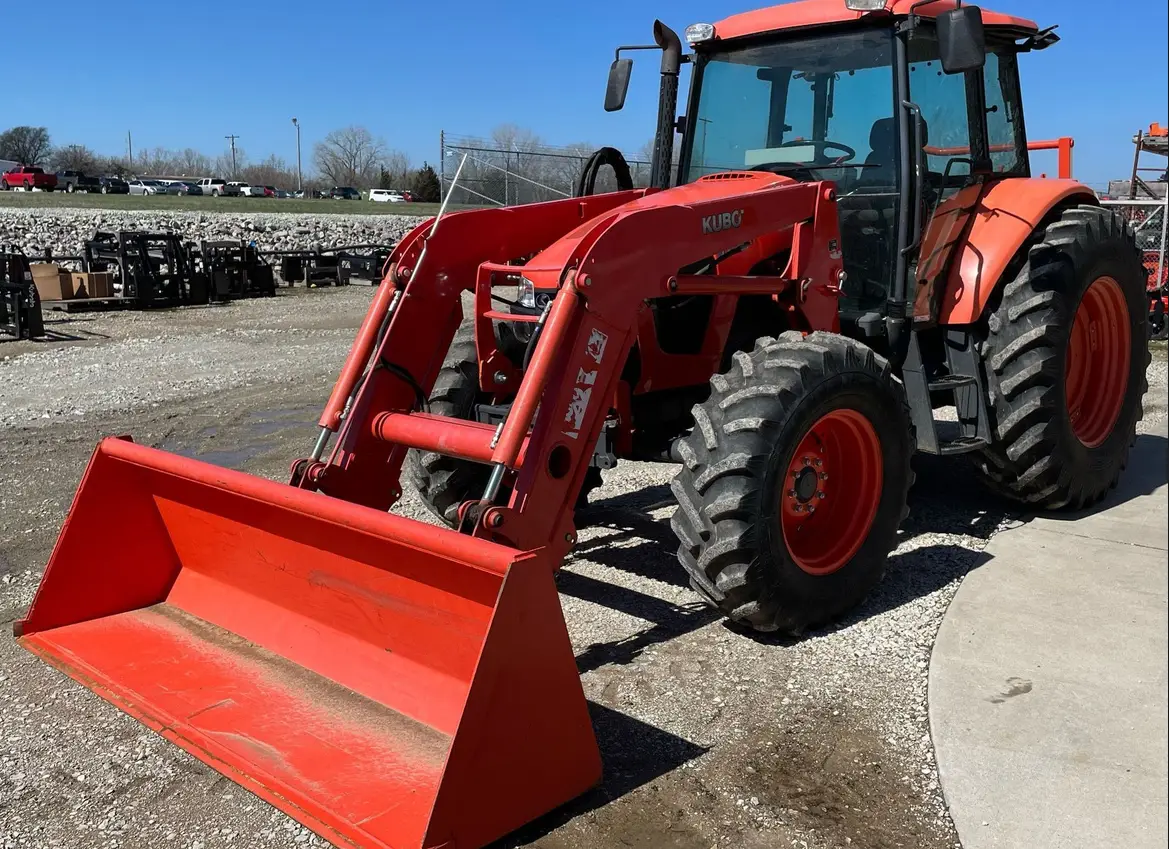 2021 Kubota M6S-111SHDC MFWD tractor