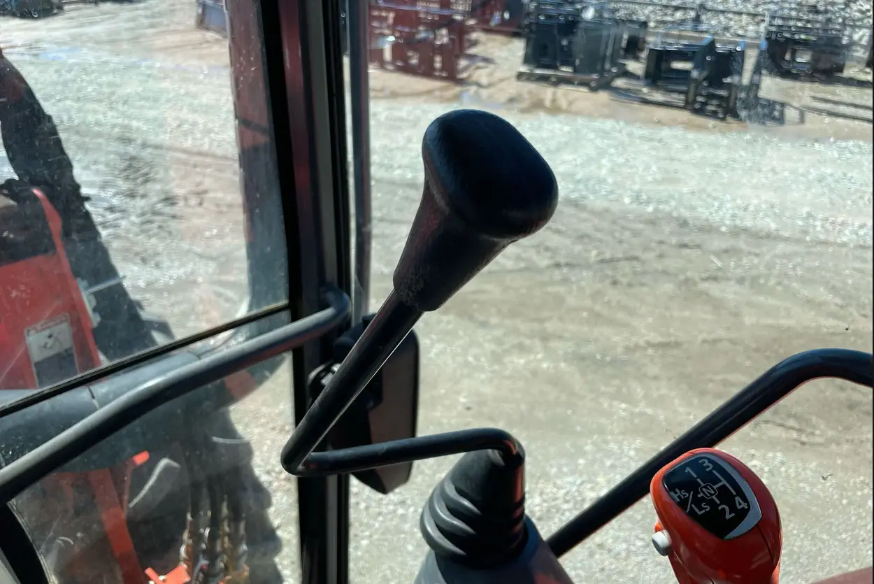 2021 Kubota M6S-111SHDC MFWD tractor