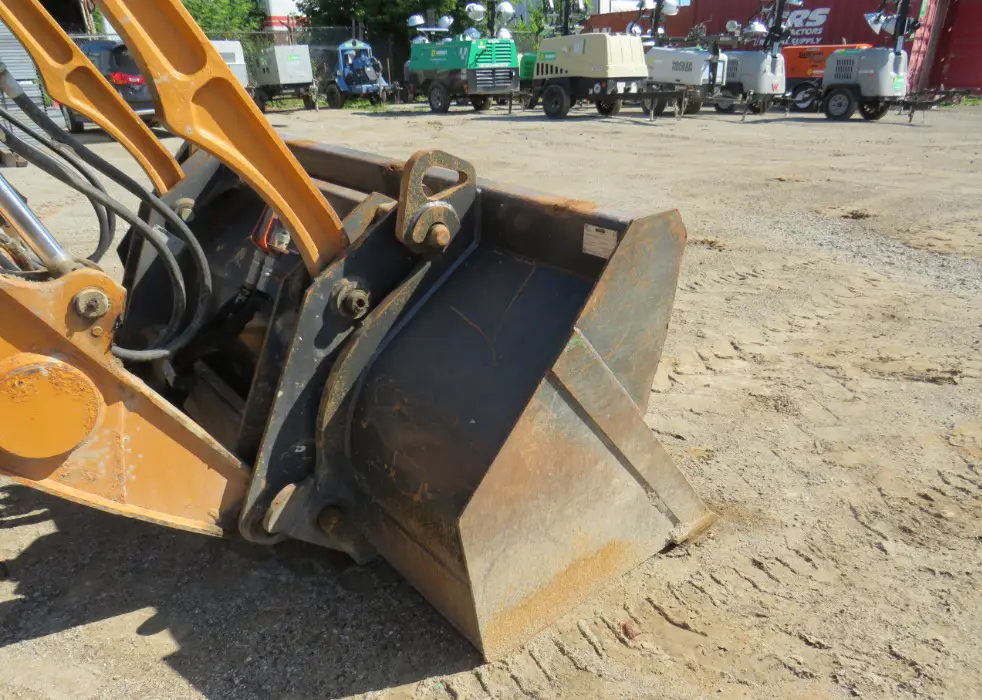 2016 Case 580 Super N 4WD Loader Backhoe Enclosed Bucket
