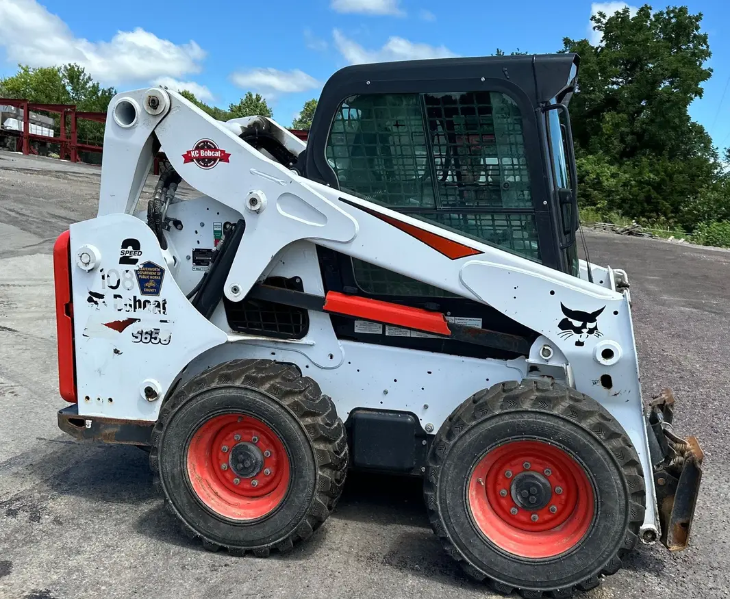 2019 Bobcat S650 skid steer loader