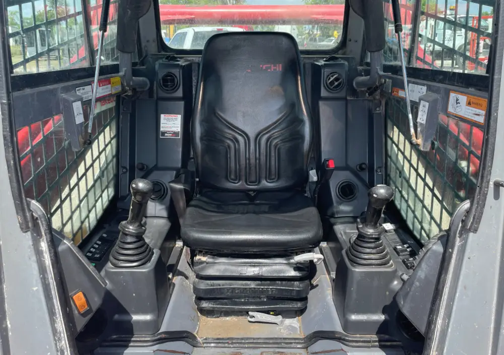 2020 Takeuchi TL10V2-CR Tracked Skid Steer Crawler Loader A/C Aux Hyd Q/C