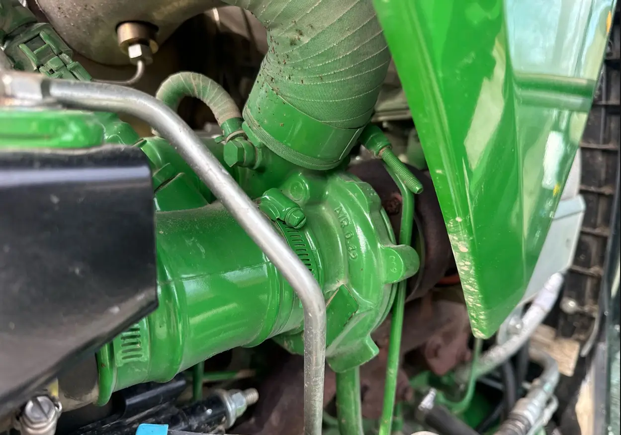 2022 John Deere 5075E MFWD tractor