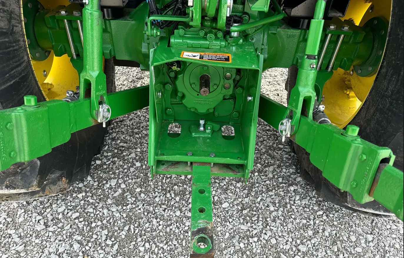 2022 John Deere 5075E MFWD tractor