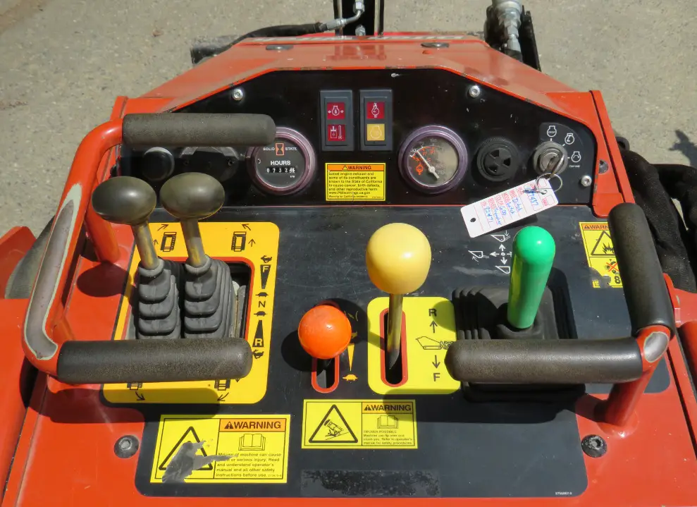 2020 Ditch Witch SK600 Ride On Tracked Skid Steer Loader Aux Hyd Diesel