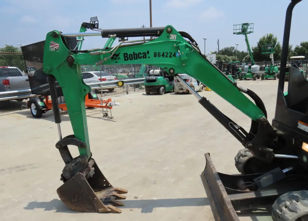 2016 Bobcat E26 Mini Excavator Rubber Tracks Aux Hydraulics