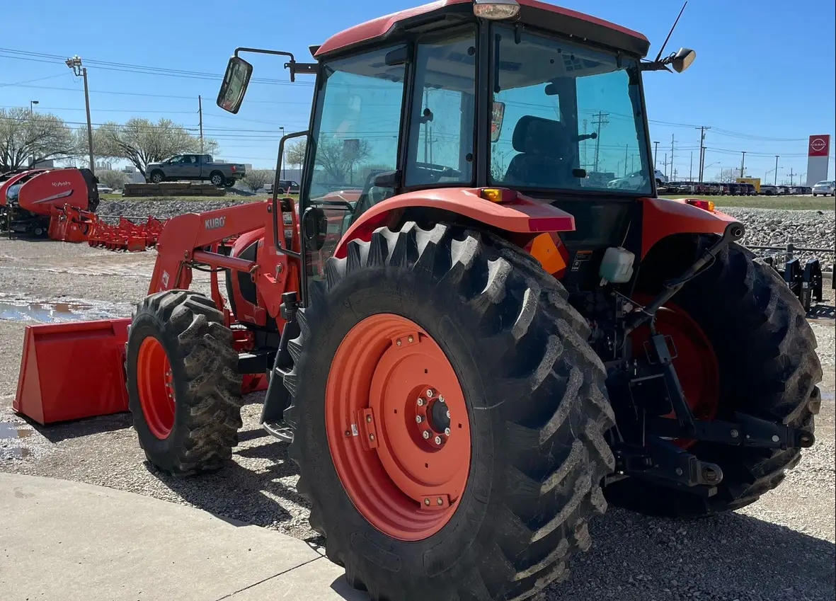 2021 Kubota M6S-111SHDC MFWD tractor