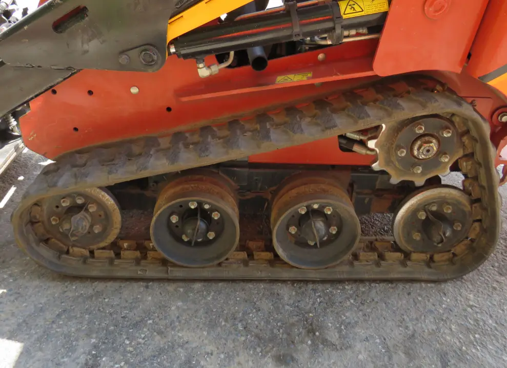 2020 Ditch Witch SK600 Ride On Tracked Skid Steer Loader Aux Hyd Diesel