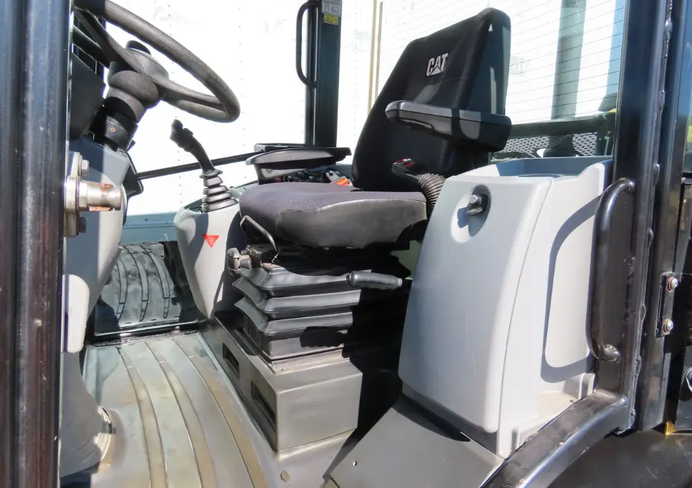 2019 Caterpillar 906M Compact Wheel Loader Aux Hyd Q/C Heated Cab CA