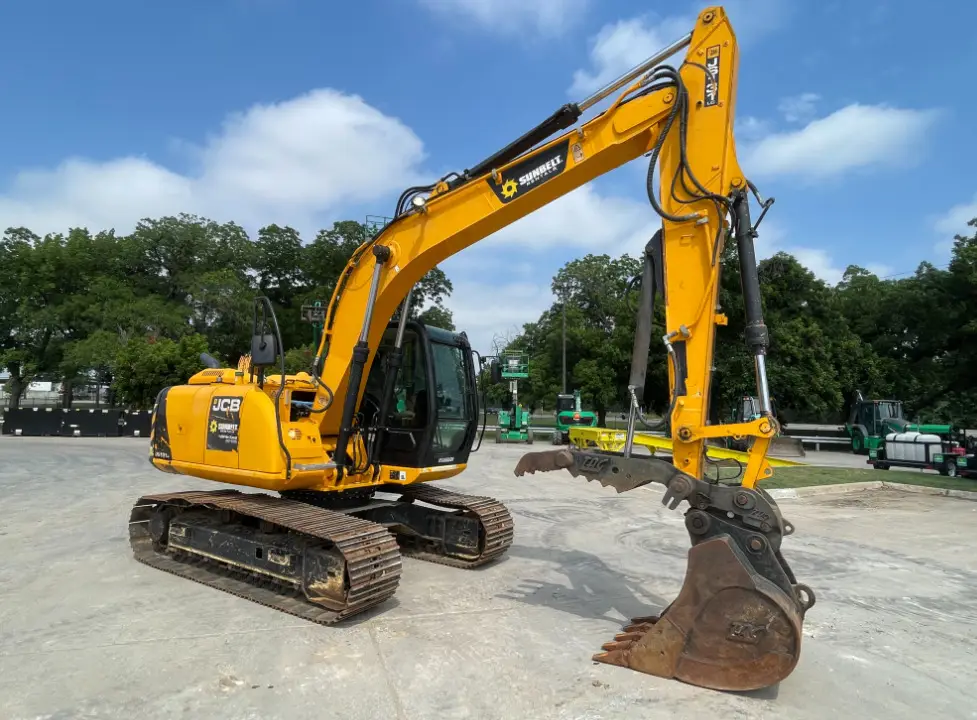 2018 JCB JS131LC Hydraulic Excavator A/C Cab Aux Hyd Thumb 36'' bucket