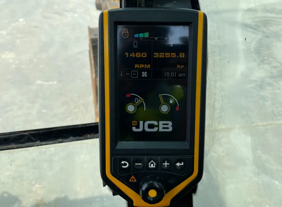2018 JCB JS131LC Hydraulic Excavator A/C Cab Aux Hyd Thumb 36'' bucket