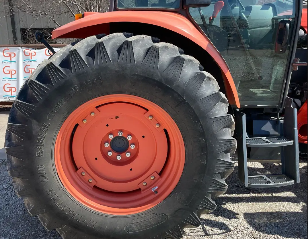 2021 Kubota M6S-111SHDC MFWD tractor