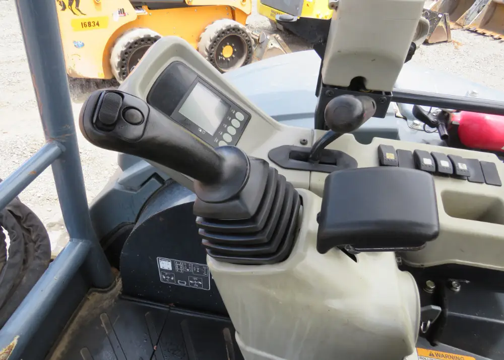 2018 Mustang 450Z Mini Excavator Aux Hyd Bucket Blade Thumb Q/C