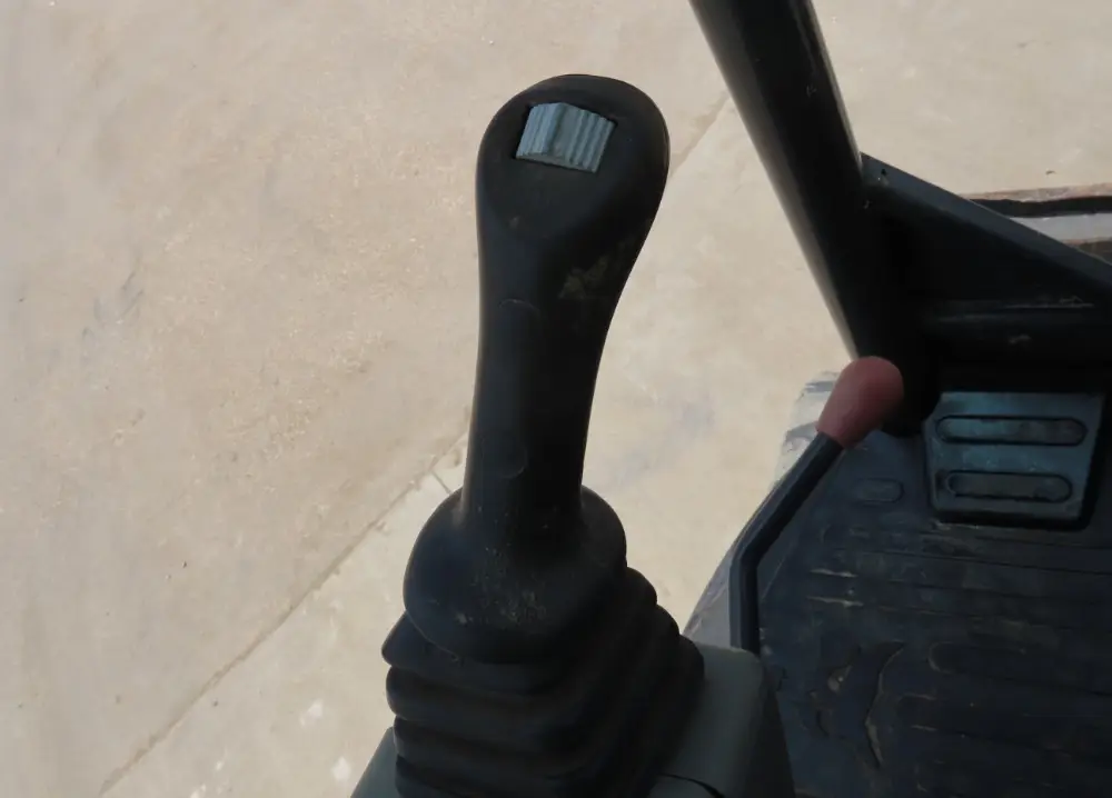 2016 Bobcat E26 Mini Excavator Rubber Tracks Aux Hydraulics
