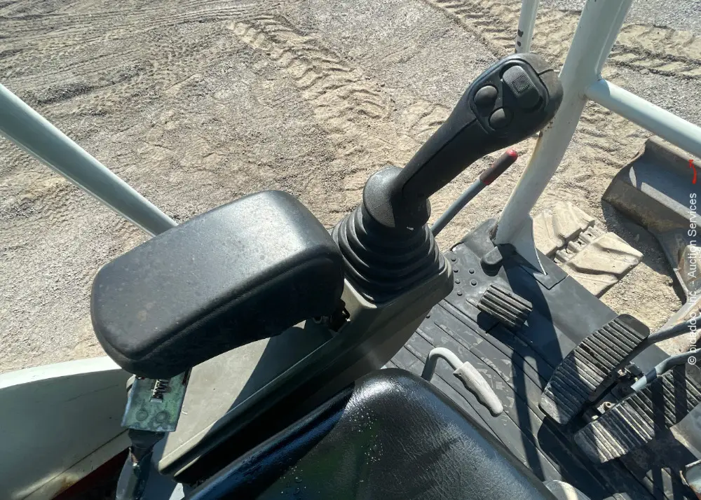 2017 Takeuchi TB260 Mini Excavator Rubber Tracks Backhoe Thumb Diesel