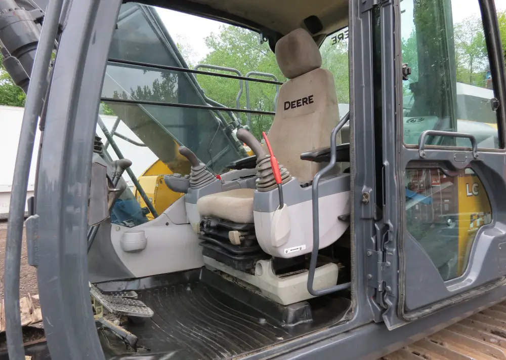 2018 John Deere 210G LC Excavator Trackhoe Auxiliary Hydraulics AC Heat