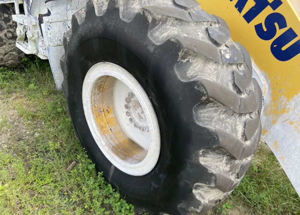 2017 Komatsu WA320-8 165 HP Wheel Loader 3.75 Yard