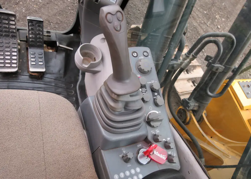 2018 John Deere 210G LC Excavator Trackhoe Auxiliary Hydraulics AC Heat
