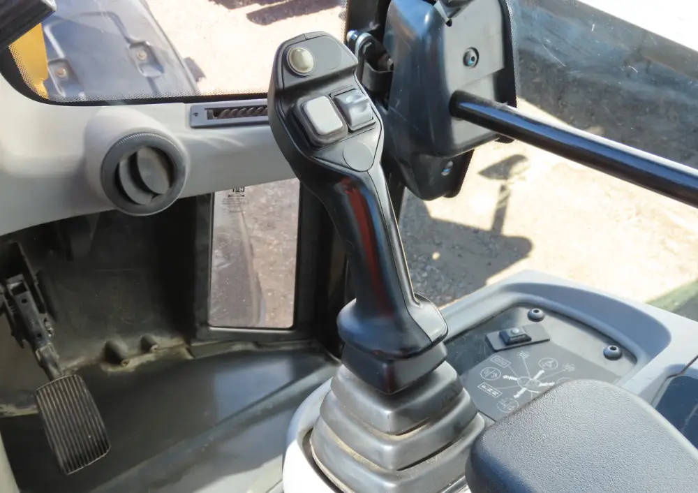 2019 Caterpillar 906M Compact Wheel Loader Aux Hyd Q/C Heated Cab CA