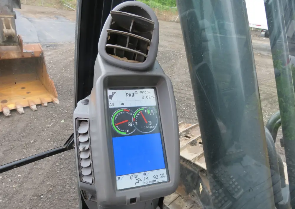 2018 John Deere 210G LC Excavator Trackhoe Auxiliary Hydraulics AC Heat