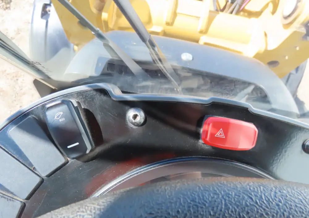 2019 Caterpillar 906M Compact Wheel Loader Aux Hyd Q/C Heated Cab CA