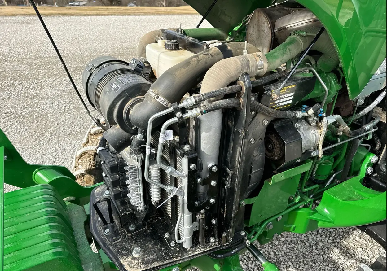 2022 John Deere 5075E MFWD tractor