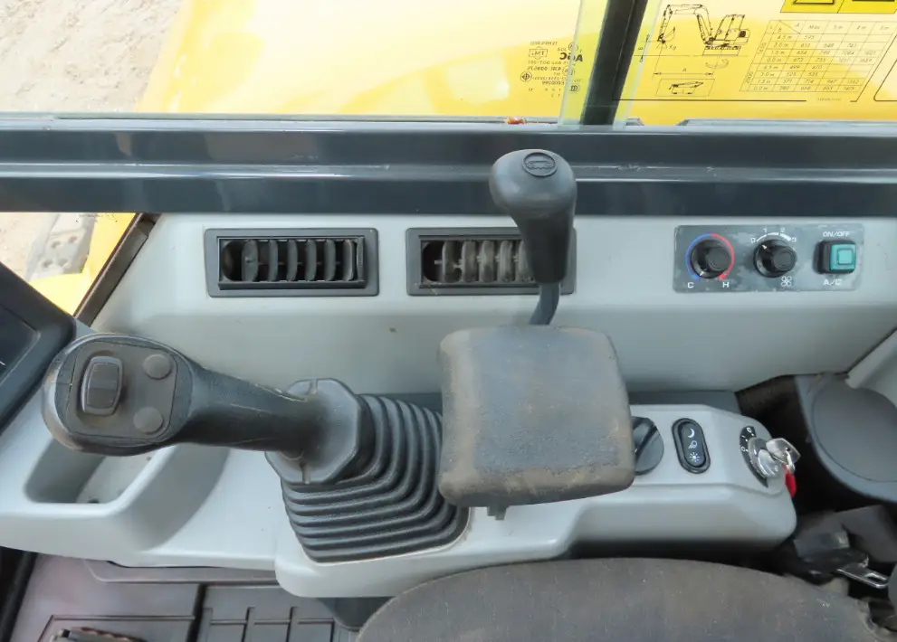 2020 Komatsu PC80MR-5E0 Mini Excavator Thumb Aux Hyd Yanmar Blade Bucket
