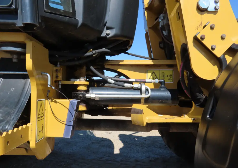 2019 Caterpillar 906M Compact Wheel Loader Aux Hyd Q/C Heated Cab CA