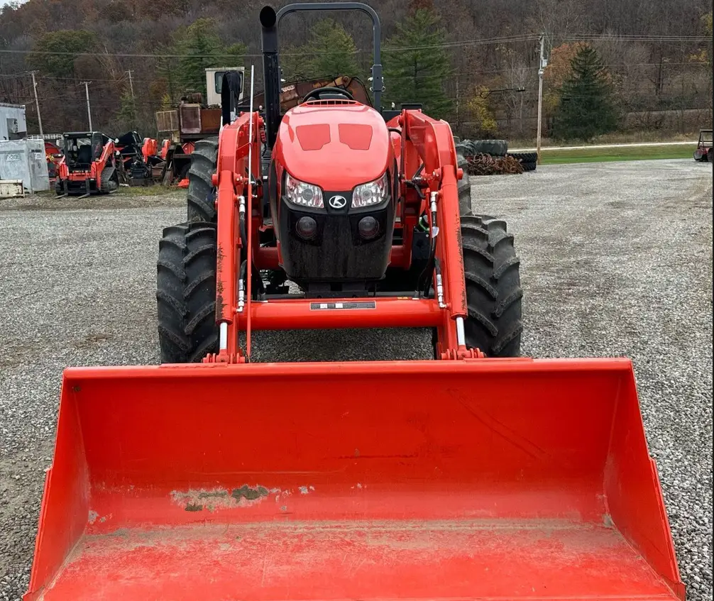 2022 Kubota M5 111D MFWD tractor