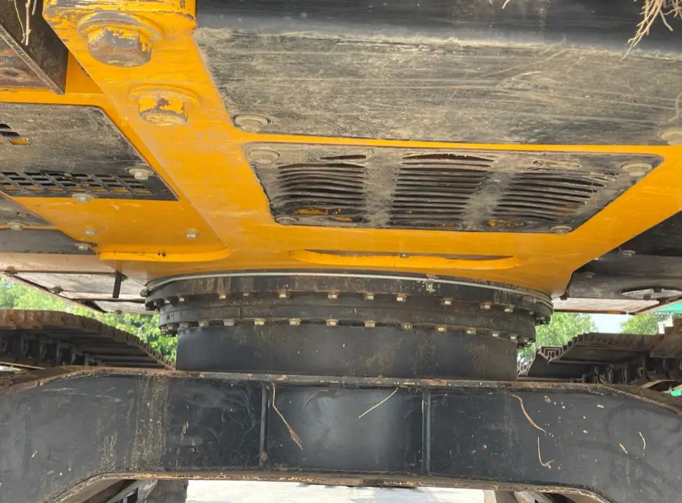 2018 JCB JS131LC Hydraulic Excavator A/C Cab Aux Hyd Thumb 36'' bucket