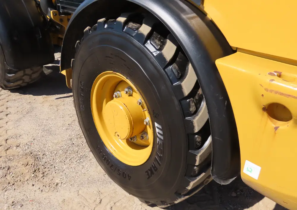 2019 Caterpillar 906M Compact Wheel Loader Aux Hyd Q/C Heated Cab CA